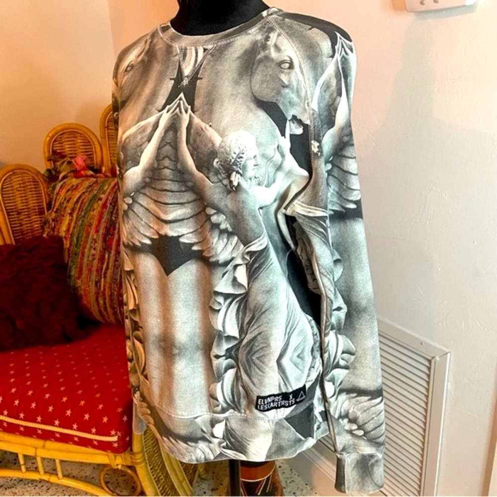 ELEVEN PARIS Sweatshirt Long Sleeve Graphic Print Sweatshirt! Like new!